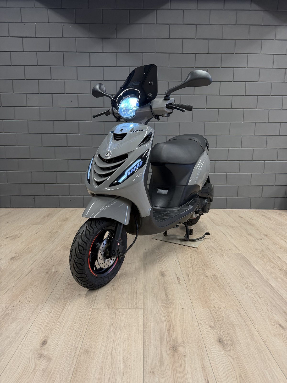 Piaggio Zip – Nardo grijs