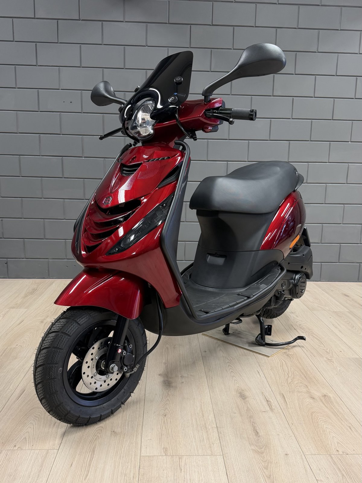 Piaggio Zip – Rood metallic