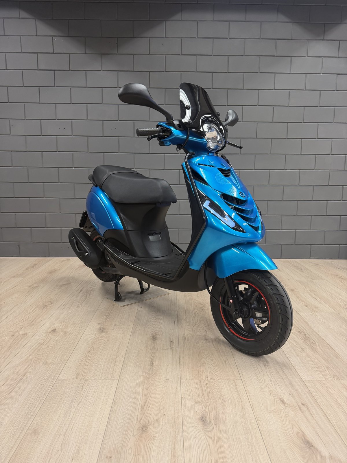 Piaggio Zip – Turquoise
