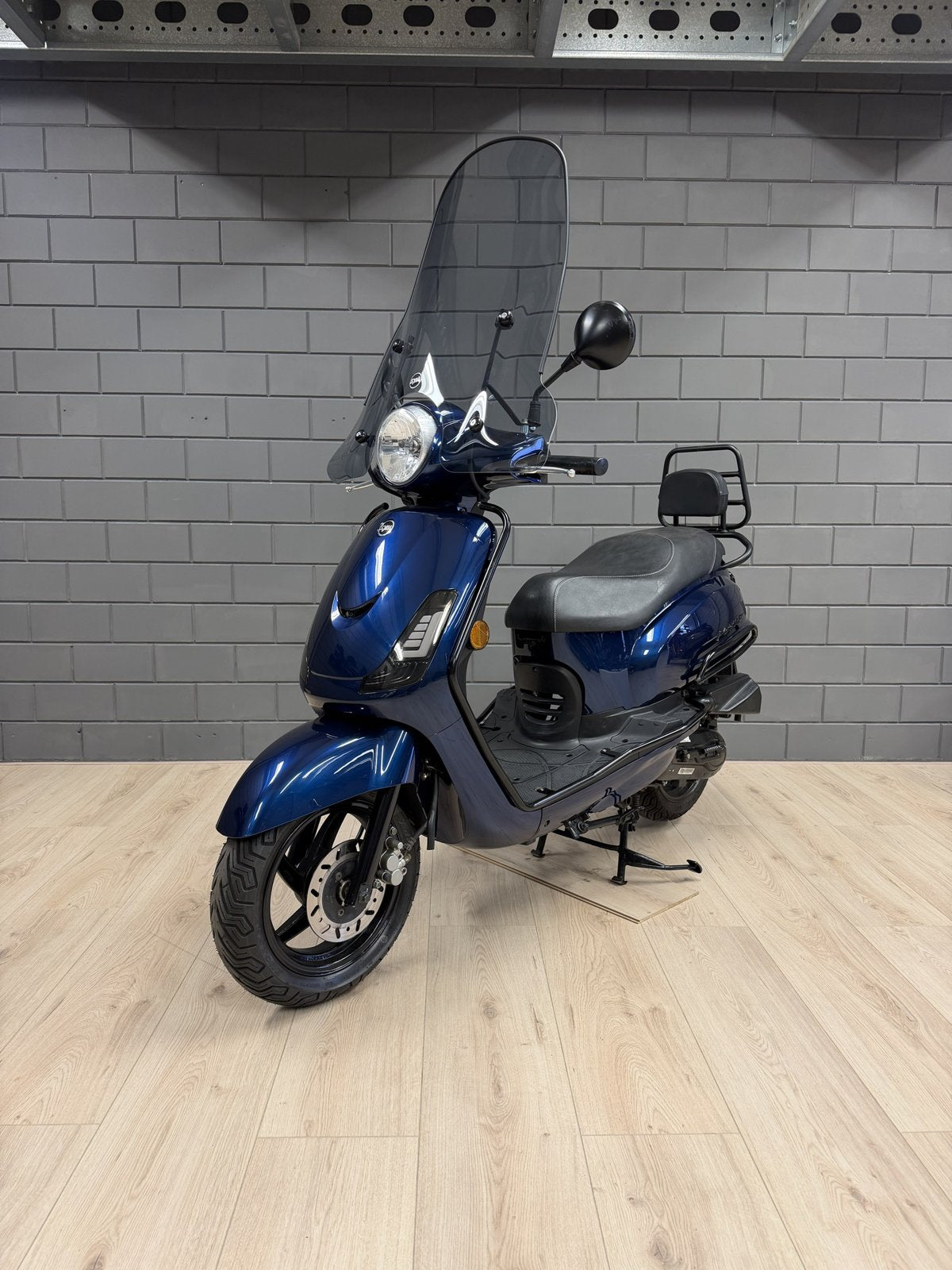 SYM Fiddle – Donkerblauw
