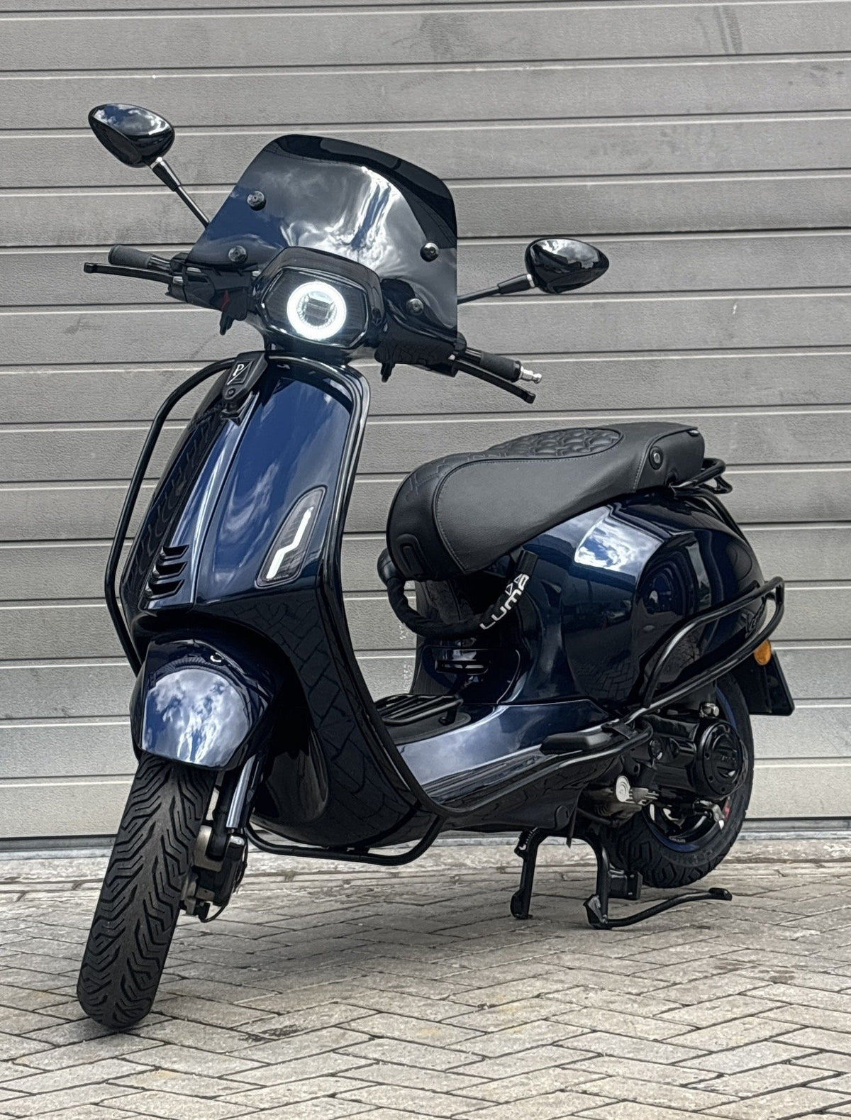 Vespa Primavera – Donkerblauw