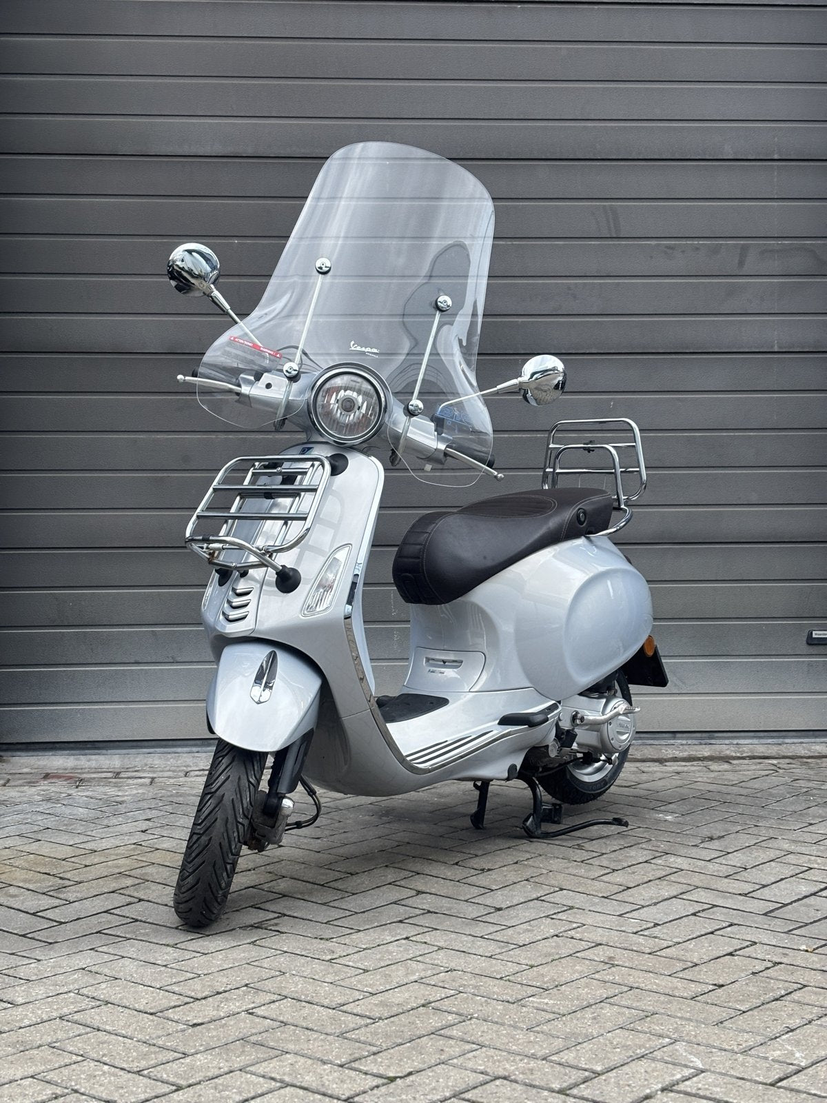 Vespa Primavera – Zilver