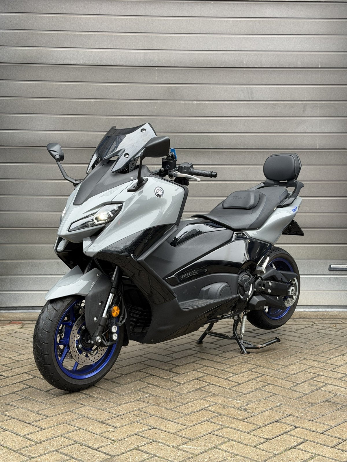 Yamaha TMAX 560 – Grijs/blauw